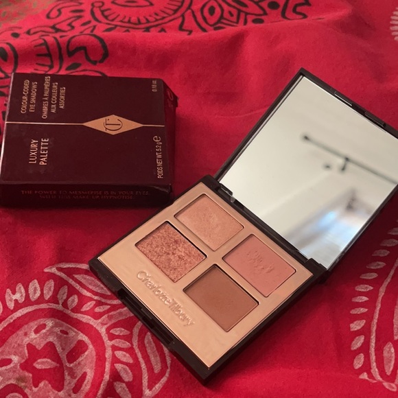 Charlotte Tilbury Pillow talk eyeshadow